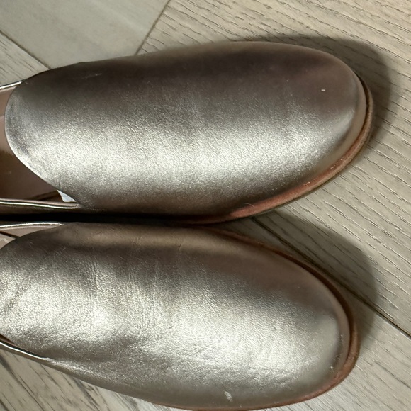 Seychelles Shimmering Gold Slip-Ons - Picture 4 of 9